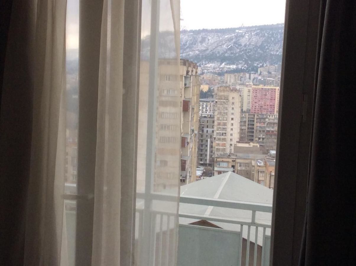 Гостевой дом Tbilisi Apartments Bukia Square Тбилиси-32