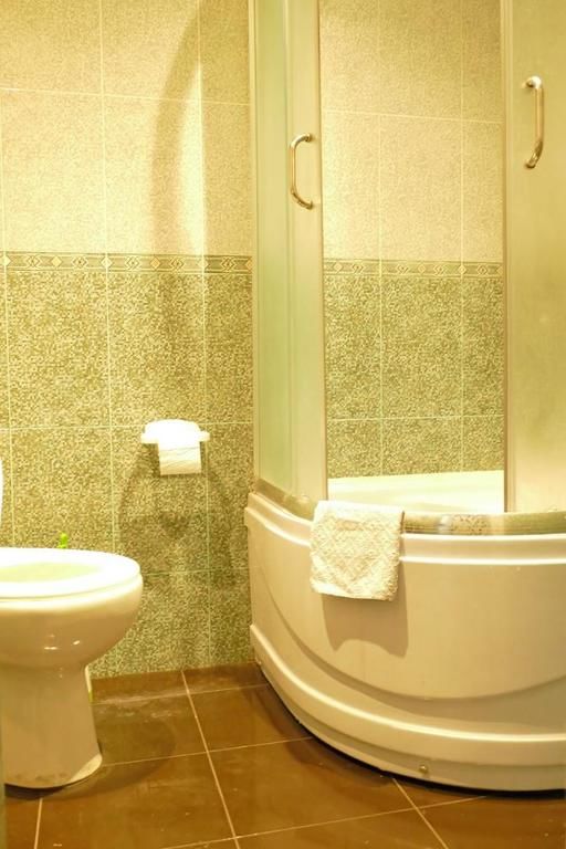 Гостевой дом Tbilisi Apartments Bukia Square Тбилиси-49