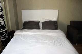 Гостевой дом Tbilisi Apartments Bukia Square Тбилиси Двухместный номер с 1 кроватью-17